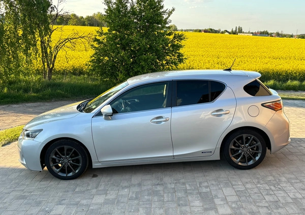 Lexus CT cena 43500 przebieg: 230000, rok produkcji 2011 z Poznań małe 232